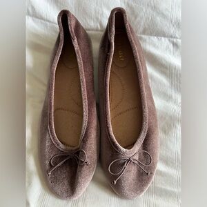 Soft suede ballet style flats. Great condition color is a warm brown/beige